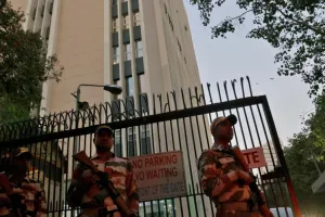 BBC के कार्यालयों पर आयकर विभाग का सर्वे ऑपरेशन तीसरे दिन भी जारी 