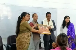 संवाद का सर्वश्रेष्ठ माध्यम मातृभाषाः डॉ. राम बहादुर मिश्र