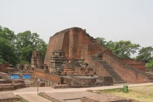 नालंदा में मिलीं 1200 साल पुरानी मूर्तियां, एएसआई ने कब्जे में लेने की मांग की 