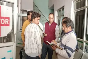 संभल: नोडल अधिकारी ने सील किए दो अवैध अस्पताल