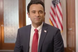 US Elections 2024 : राष्ट्रपति उम्मीदवार बनने की दौड़ में शामिल हुए भारतीय मूल के Vivek Ramaswamy, निक्की हेली को देंगे चुनौती 