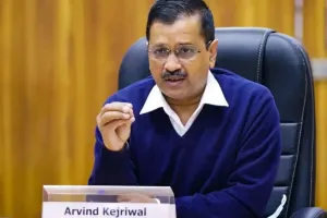 मीडिया की स्वतंत्रता पर हमला जनता की आवाज दबाने के बराबर: केजरीवाल 