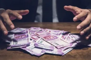 बरेली: अफसर चकराए... निवेशकों को डूबी रकम वापस दिलाने का हिसाब कैसे बताएं