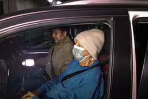 लालू प्रसाद यादव सिंगापुर में सर्जरी के बाद लौटे स्वदेश 