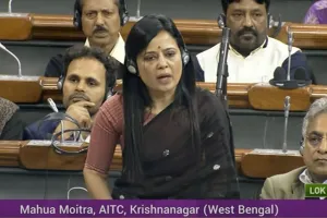 VIDEO : LS में किया BJP के लिए अपशब्दों का इस्तेमाल, अब महुआ मोइत्रा बोलीं- मैं सेब को सेब कहूंगी, संतरा नहीं