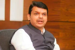 महाराष्ट्र के शिरडी हवाईअड्डे को मिला रात में लैंडिंग का लाइसेंस: फडणवीस 