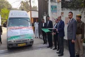 हरदोई : लोक अदालत के बारे में जानकारी देगा प्रचार वाहन 