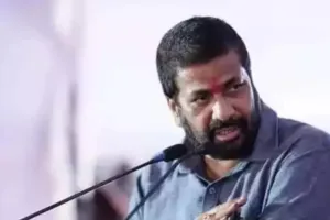 कुत्तों को खाते हैं असम के लोग, आवारा कुत्ते वहां भेजे जाएं : महाराष्ट्र के विधायक बच्चुभाऊ कडू