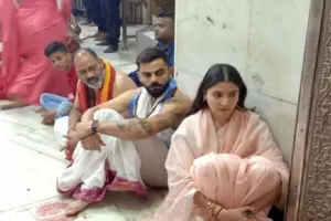 VIDEO : अनुष्का शर्मा पति विराट कोहली संग पहुंचीं महाकालेश्वर मंदिर, भस्म आरती में हुईं शामिल, की पूजा अर्चना 