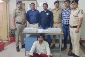 बरेली: आरपीएफ ने छापेमारी कर रेल टिकट दलाल पकड़ा