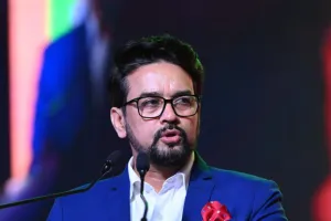 अगर राहुल गांधी महिलाओं के मुद्दों के प्रति गंभीर हैं तो सूचना साझा करें: अनुराग ठाकुर 