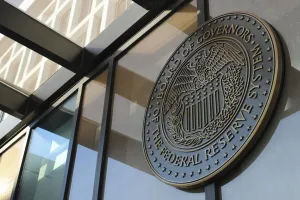 अमेरिका के केंद्रीय बैंक फेडरल रिजर्व ने नीतिगत ब्याज दर में 0.25 प्रतिशत की वृद्धि की