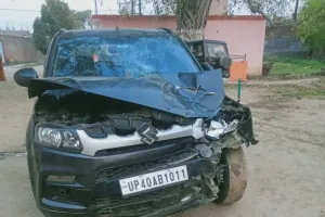 बहराइच: कार और बाइक की टक्कर में मां-बेटे की मौत 