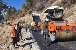 सड़क परिवहन एवं राजमार्ग क्षेत्र में सबसे अधिक 460 परियोजनाओं में देरी : रिपोर्ट