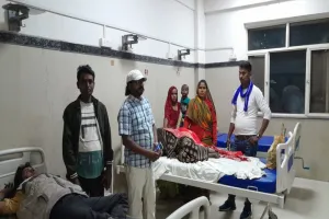 बहराइच: मकान निर्माण शुरू कराने से नाराज दबंगों का हमला, दंपती की हालत गंभीर