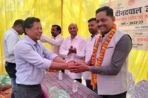 रायबरेली में ब्लॉक स्तरीय पंडित दीनदयाल उपाध्याय पशु आरोग्य मेला सम्पन्न 