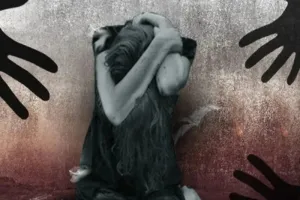 हरदोई: रेप करने के बाद खेत में फेंकी गई बच्ची की हुई मौत, एक आरोपी हिरासत में 