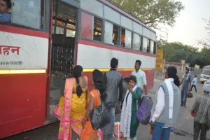  अयोध्या: दिल्ली व कानपुर के लिये हो रहा अतिरिक्त बसों का संचालन, पिकेट प्वाइंटो पर लगाई गई अधिकारियों की ड्यूटी