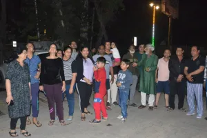 बरेली में भी भूकंप से पंखा और चौखट हिली, अपार्टमेंट्स से नीचे भागे लोग