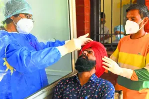 UP : कोविड-19 के मामलों में वृद्धि के मद्देनजर सभी नमूनों की जीनोम सीक्वेंसिंग के निर्देश