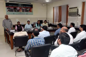 बरेली:आंध्र प्रदेश के पशु चिकित्सकों को सर्जरी की नई तकनीक सिखा रहा आईवीआरआई
