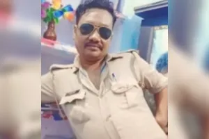 Kanpur: हेड कांस्टेबल ने ट्रेन के आगे लेटकर दी जान, सात माह से चल रहा था निलंबित