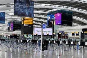 Heathrow Airport के 1,400 से ज्यादा सुरक्षा गार्ड जाएंगे हड़ताल पर, जानिए वजह