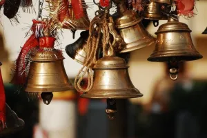 लालकुआं: हल्दूचौड़ में मंदिर से दिनदहाड़े हजारों की घंटी चोरी