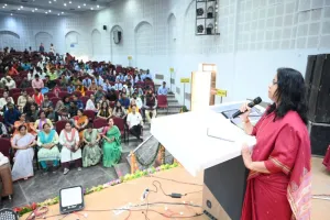  अयोध्या: पूरे 48 वर्ष का हुआ अवध की शान का मंदिर, धूमधाम से मनाया गया अवध विवि का स्थापना दिवस