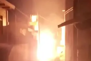 बागेश्वरः जोशीगांव में 11 हजार वोल्ट की लाइन में शार्ट सर्किट से बड़ा हादसा टला