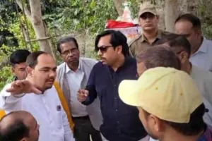 रामनगर: अतिक्रमण तोड़ने गई टीम ने भाजपाईयों के आगे टेके घुटने, लौटी वापस