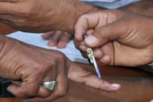 महाराष्ट्र उपचुनाव: कसबा में कांग्रेस उम्मीदवार आगे, बीजेपी प्रत्याशी ने चिंचवड़ में बनाई बढ़त