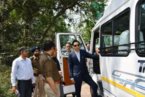 G20 Summit: दीवारों पर कुमाऊंनी संस्कृति की झलक देख खुश हुए कुमाऊं कमिश्नर दीपक रावत