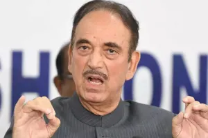 सत्ता में आने पर जम्मू-कश्मीर के लोगों के भूमि अधिकारों की रक्षा के लिए कानून लाएंगे: गुलाम नबी आजाद 