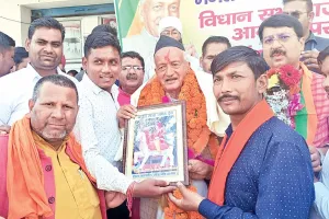 बाजपुर पहुंचे पूर्व राज्यपाल भगत सिंह कोश्यारी, समर्थकों ने किया जोरदार स्वागत