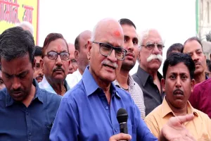 लखनऊ : ऊर्जा मंत्री के अल्टीमेटम पर शैलेन्द्र दुबे का पलटवार, कहा- चाहे जो हो जाये हड़ताल से नहीं हटेंगे 'सरकार'