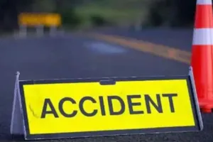 महाराष्ट्र: समृद्धि एक्सप्रेसवे पर कार का टायर फटने से छह लोगों की मौत 