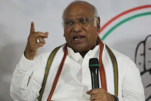 लालू परिवार पर ईडी-सीबीआई की कार्रवाई तानाशाही: खड़गे 