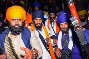 अमृतपाल के सहयोगियों के हथियारों के लाइसेंस रद्द करने में देरी, इस पहलू पर हो सकती है सीबीआई जांच