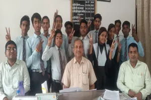 राष्ट्रीय आय एवं योग्यता आधारित परीक्षा में राजकीय अभिनव विद्यालय के छात्रों ने किया कमाल