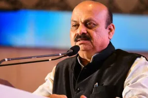 कर्नाटक चुनाव : कांग्रेस ने सीएमओ पर निर्वाचन अधिकारियों पर दबाव बनाने का आरोप लगाया 