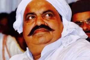 प्रयागराज में अतीक के ठिकानों पर ED की बड़ी Raid, करोड़ों की बेनामी संपत्ति होगी सीज 