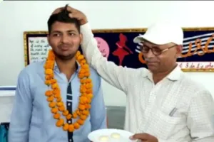 UP Board Result 2023: माता-पिता को खोने के बाद भी निखिल का हौसला रहा कायम, UP में हासिल की 6th रैंक  