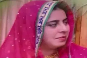 प्रयागराज: अतीक का गनर एहतेशाम बना शाइस्ता का Right Hand, कछार की लेडी डॉन मुंडी पासी बनी मददगार