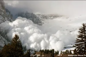 Uttarakhand Weather News: डीजीआरई चंडीगढ़ द्वारा दी गयी हिमस्खलन की चेतवानी, पुलिस और एसडीआरएफ टीम का अलर्ट मोड ऑन  