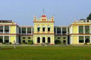 पटना कॉलेज: इमारतों की मरम्मत के साथ विद्युत तार प्रणाली का रखा जाए ध्यान