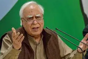 शिक्षा के पेशे का अवमूल्यन मत करिए : कपिल सिब्बल ने तदर्थ शिक्षक के प्रचलन पर कहा