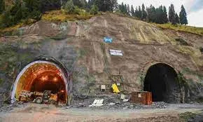 जोजिला सुरंग 2026 तक बनकर हो जाएगी तैयार, जोड़ेगी कश्मीर घाटी को लद्दाख क्षेत्र 