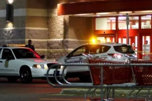 America Firing : लॉस एंजिलिस के शॉपिंग सेंटर में गोलीबारी में एक की मौत, तीन घायल 