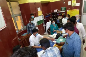 अयोध्या में बढ़ी कोरोना जांच की रफ्तार, बाहर से आने वालों पर रखी जा रही नजर